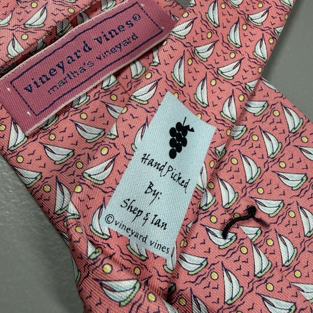 Vineyard Vines Tie Martha's Vineyard Boats Nautical Pink Shep & Ian
